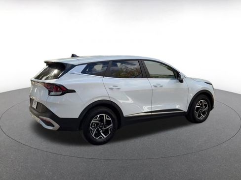 Used 2025 Kia Sportage LX image 15