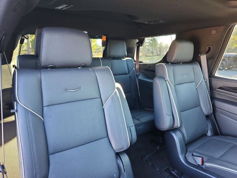 Used 2023 Cadillac Escalade Sport image 10