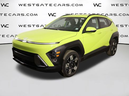 Used 2025 Hyundai Kona SEL image 1