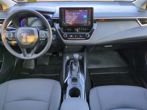 Used 2022 Toyota Corolla LE image 14