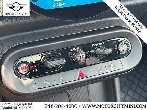 Certified 2025 MINI Cooper S image 32