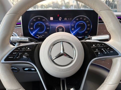 Used 2023 Mercedes-Benz EQS 450+ SUV image 30