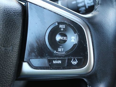 Used 2017 Honda CR-V Touring image 29