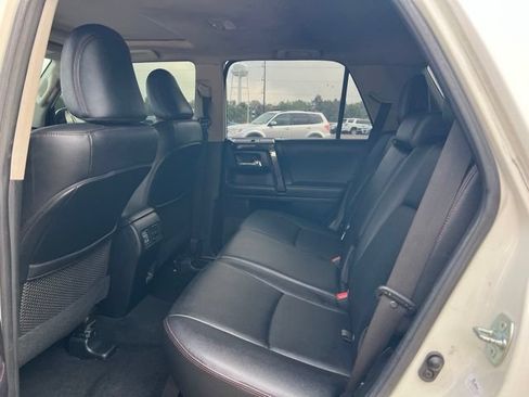 Used 2023 Toyota 4Runner TRD Off-Road Premium w/ Moonroof Package AWD/4WD image 29