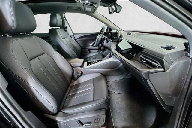 Used 2025 Audi Q5 Premium w/ Convenience Package AWD/4WD image 25