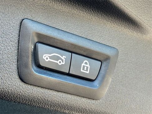 Used 2021 BMW X5 sDrive40i w/ Parking Assistance Package image 16