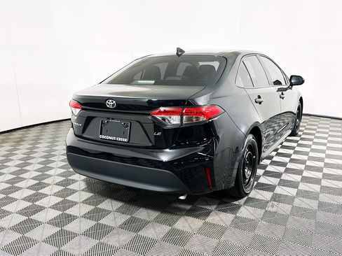 Used 2024 Toyota Corolla LE image 3