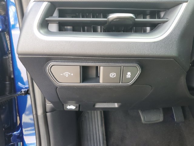 New 2026 Kia K4 FWD image 36