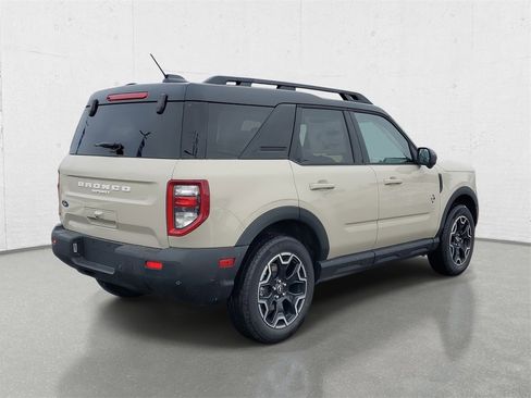 New 2025 Ford Bronco Sport Outer Banks w/ Outer Banks Tech Package+ image 7