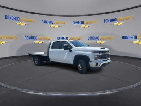 Used 2024 Chevrolet Silverado 3500 LT AWD/4WD image 5