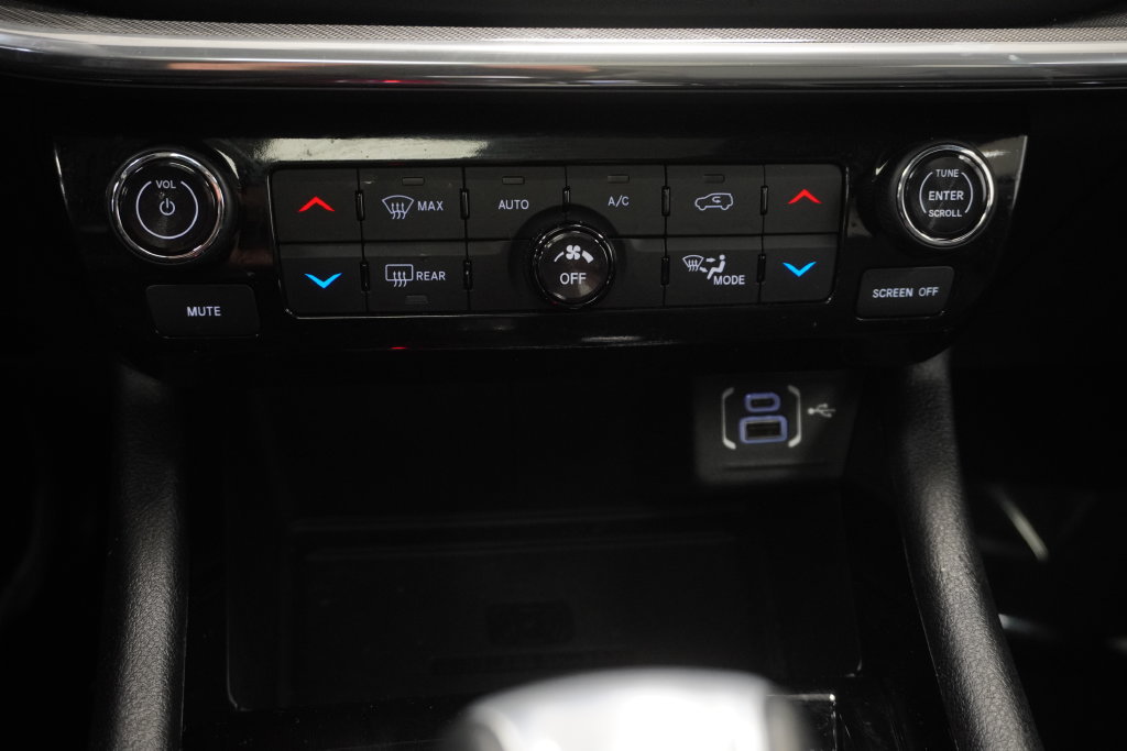 Certified 2023 Jeep Compass High Altitude w/ Driver Assist Group I AWD/4WD image 29