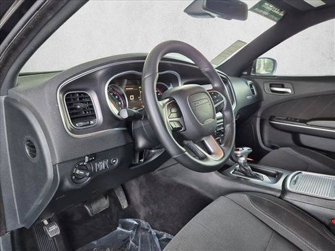 Used 2018 Dodge Charger R/T RWD image 10