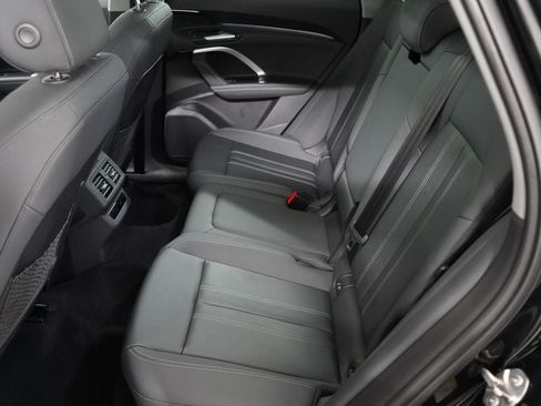 Used 2025 Audi Q5 Premium AWD/4WD image 31