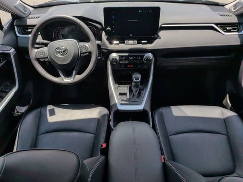 Used 2023 Toyota RAV4 XLE Premium FWD image 29