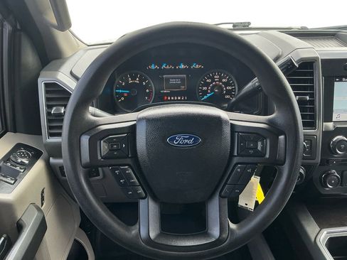 Used 2017 Ford F150 XLT w/ Trailer Tow Package image 18