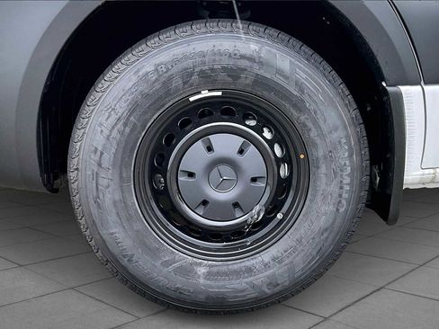 New 2025 Mercedes-Benz Sprinter 2500 image 16