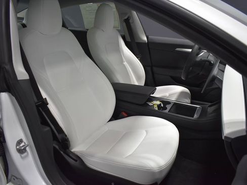 Used 2023 Tesla Model 3 Performance image 14