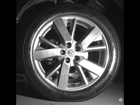 Used 2015 Nissan Pathfinder Platinum w/ Cargo Package FWD image 9