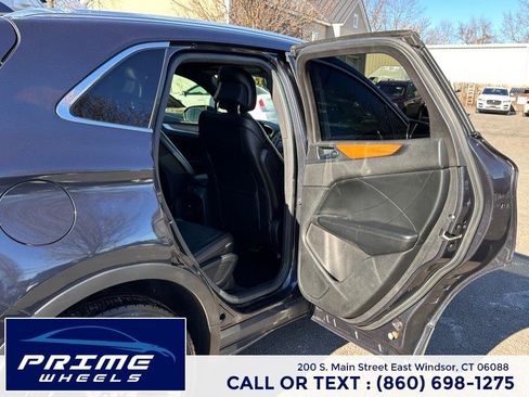 Used 2015 Lincoln MKC AWD w/ Equipment Group 102A Reserve image 13