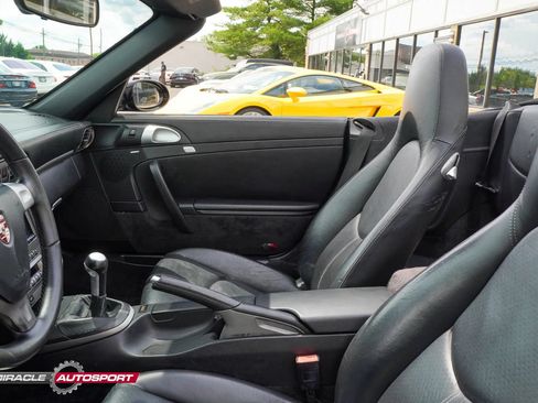 Used 2006 Porsche 911 Carrera 4 AWD/4WD image 21
