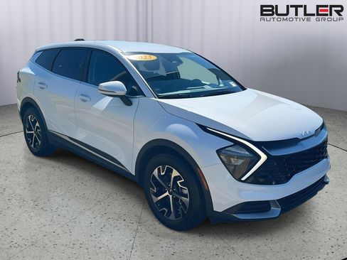 Used 2023 Kia Sportage EX image 8