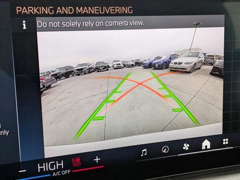 Used 2026 BMW 330i xDrive Sedan w/ Convenience Package image 13