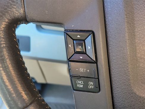 Used 2011 Ford F150 Lariat w/ Lariat Plus Pkg image 24