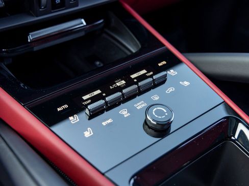 New 2026 Porsche Cayenne E-Hybrid AWD/4WD image 39