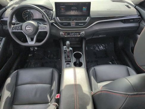 Used 2025 Nissan Altima 2.5 SR w/ SR Premium Package AWD/4WD image 25