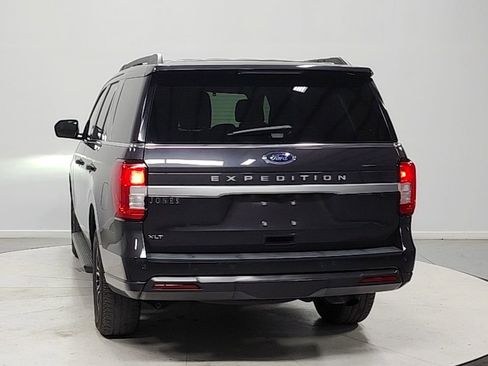 Used 2024 Ford Expedition XLT RWD image 6