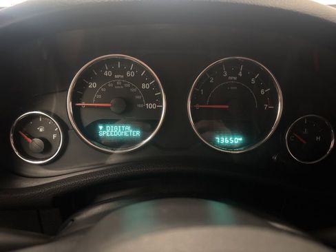 Used 2018 Jeep Wrangler Unlimited Sport w/ Connectivity Group image 17