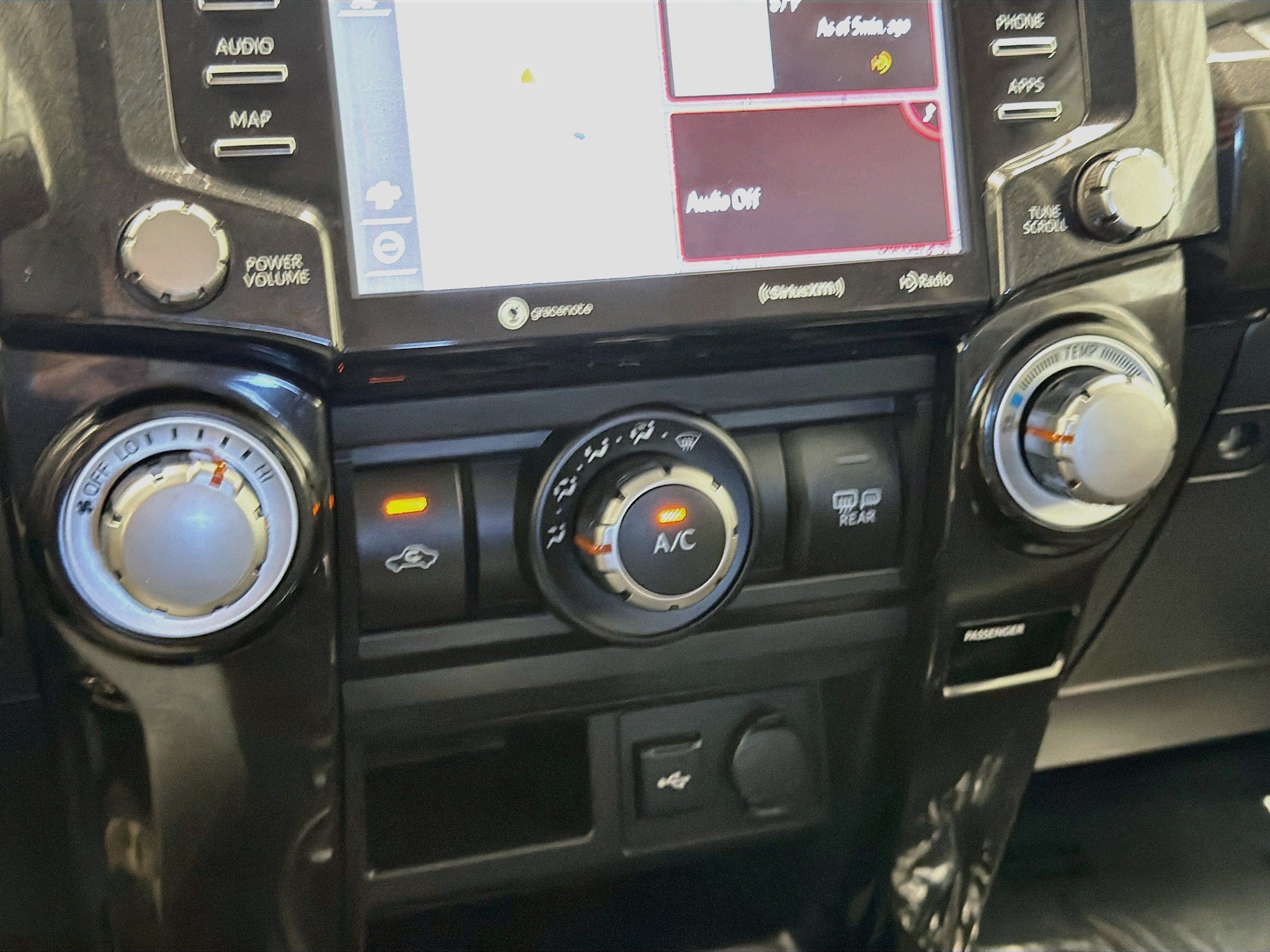 Used 2022 Toyota 4Runner TRD Off-Road Premium AWD/4WD image 10