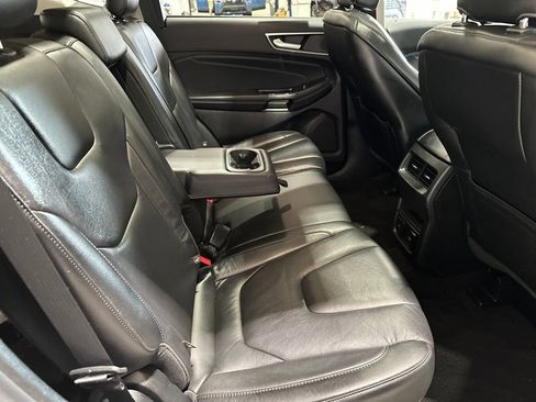 Used 2019 Ford Edge Titanium w/ Cold Weather Package AWD/4WD image 21