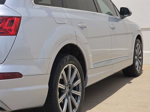 Used 2018 Audi Q7 3.0T Prestige w/ Prestige Package AWD/4WD image 39