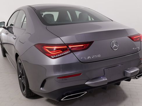 Used 2023 Mercedes-Benz CLA 250 4MATIC image 16