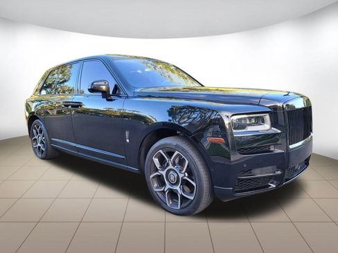 Used 2021 Rolls-Royce Cullinan Black Badge image 5