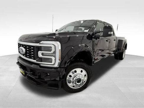 Used 2026 Ford F450 Platinum w/ FX4 Off-Road Package image 1