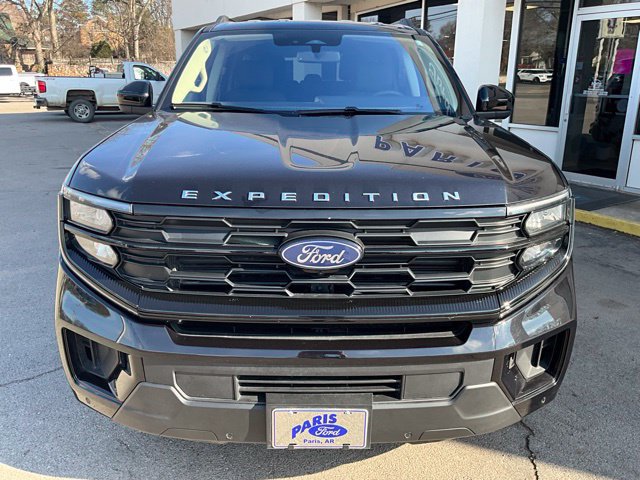 Used 2025 Ford Expedition Max Active RWD image 9