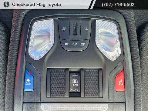 Used 2022 RAM 1500 Big Horn AWD/4WD image 10