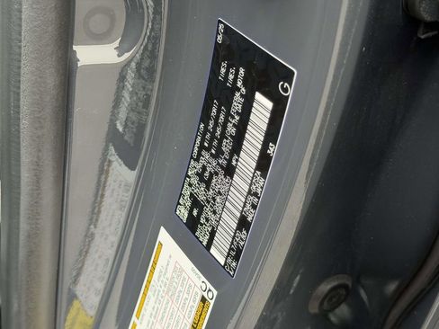 Used 2025 Toyota 4Runner SR5 image 26