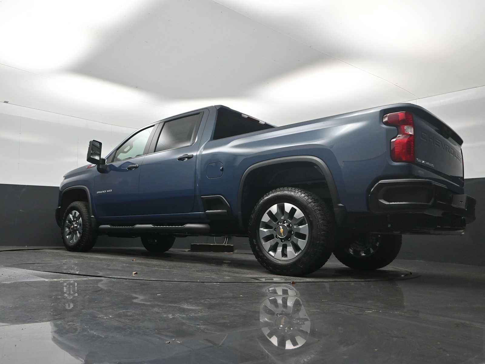 New 2026 Chevrolet Silverado 2500 Custom w/ Custom Value Package AWD/4WD image 22