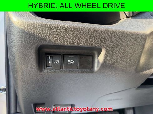 Certified 2025 Toyota RAV4 LE AWD/4WD image 24