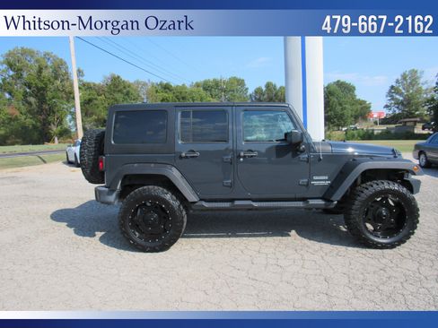 Used 2017 Jeep Wrangler Unlimited Sport w/ Quick Order Package 24S AWD/4WD image 17