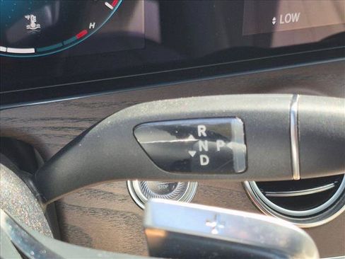 Used 2023 Mercedes-Benz E 350 4MATIC Sedan image 6