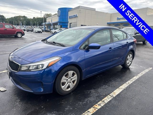 Used 2017 Kia Forte LX FWD image 2