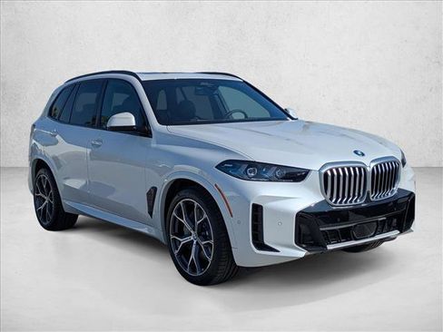 New 2026 BMW X5 xDrive50e w/ M Sport Package image 7