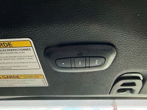 Used 2022 Jeep Gladiator Sport image 24