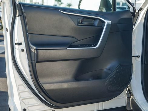 Used 2024 Toyota RAV4 LE image 22