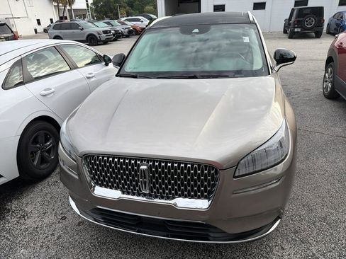 Used 2021 Lincoln Corsair FWD w/ Premium Package image 2