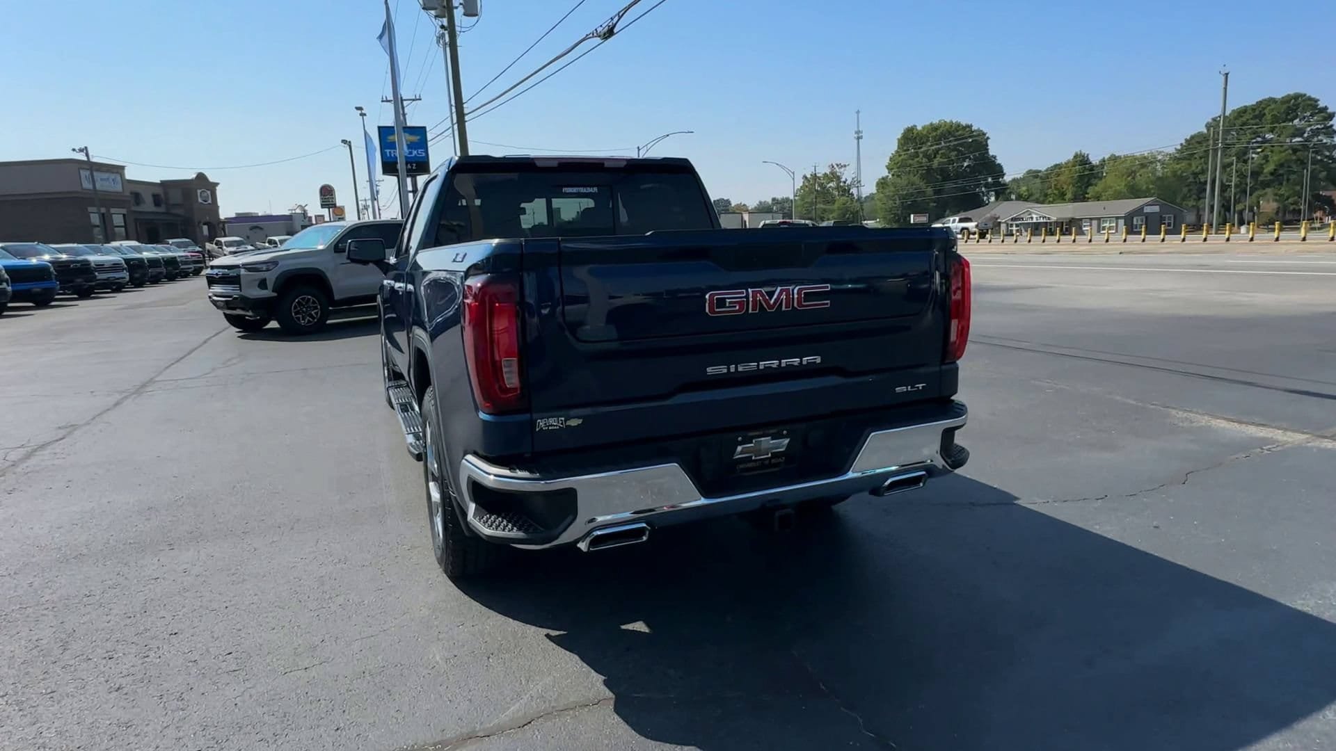 Certified 2023 GMC Sierra 1500 SLT w/ SLT Premium Package AWD/4WD image 7